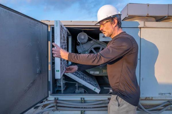 Why Licensed HVAC Contractors Deliver Better Long Term Results