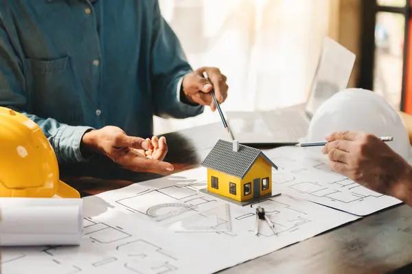 Top Reasons Developers Rely on general contractor keep construction for Large Projects