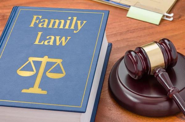 Top Reasons to Hire a Family Lawyer for Divorce and Child Custody Issues