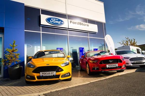 Discover Reliable Vehicles at a Ford Dealership in Wisconsin
