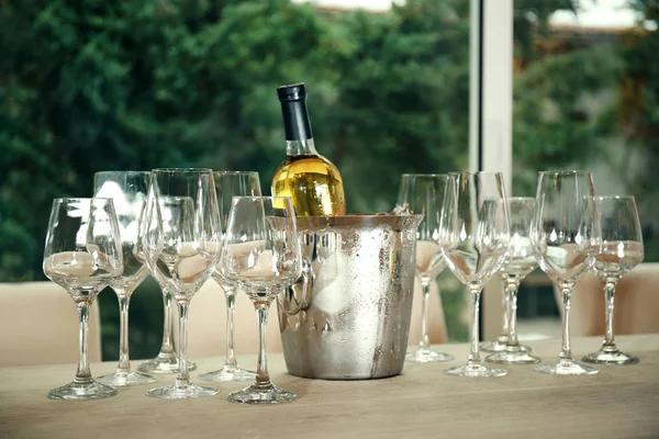 How to Organize Wine Bottles in a Wine Cooler
