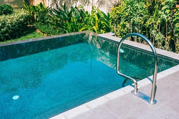 Improve Pool Longevity with Expert weekly pool maintenance service